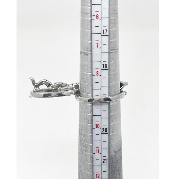 Silver Tone Intertwining Snakes Serpent Double Finger Ring Size 9 - Picture 2 of 5